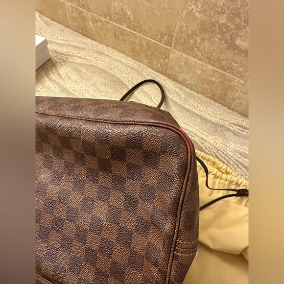 Louis Vuitton Neverfull - MM - Picture 10 of 16
